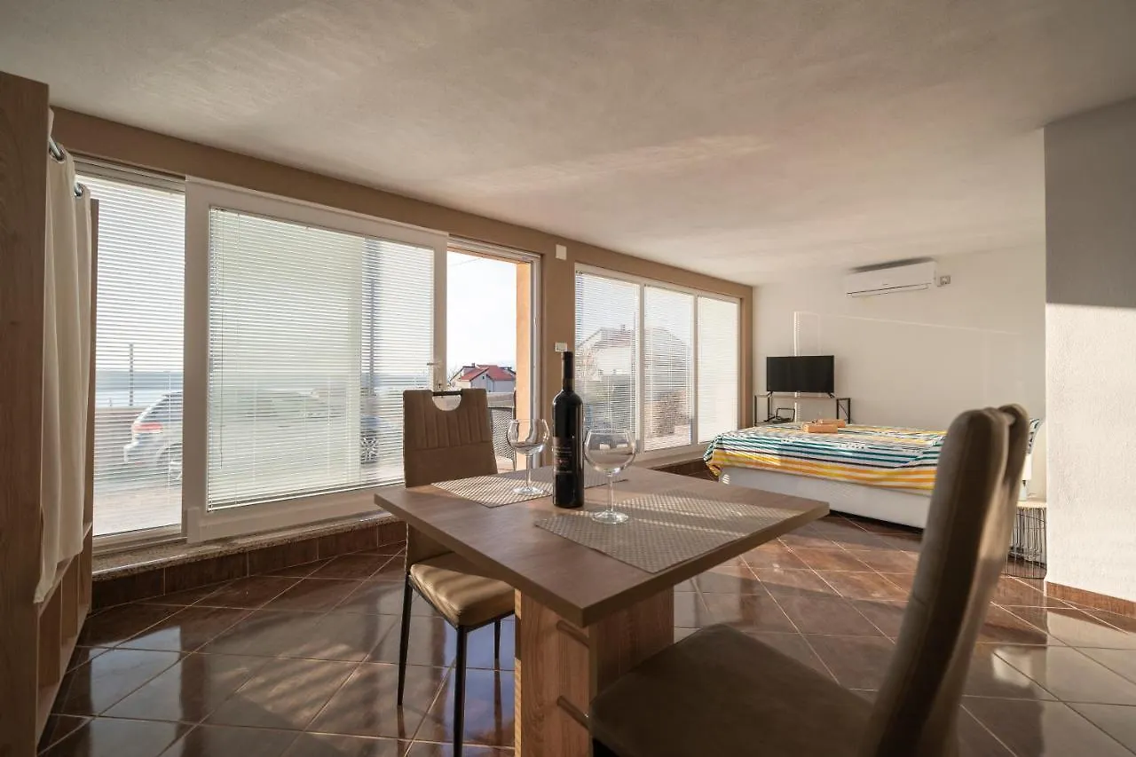 Apartmani Juliana Gornji Karin