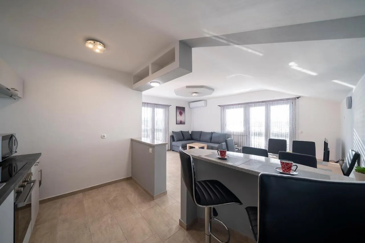 Apartment Apartmani Juliana Gornji Karin Croatia
