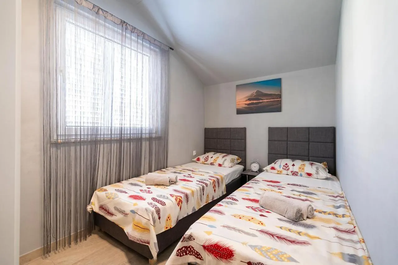 Apartmani Juliana Gornji Karin Apartment