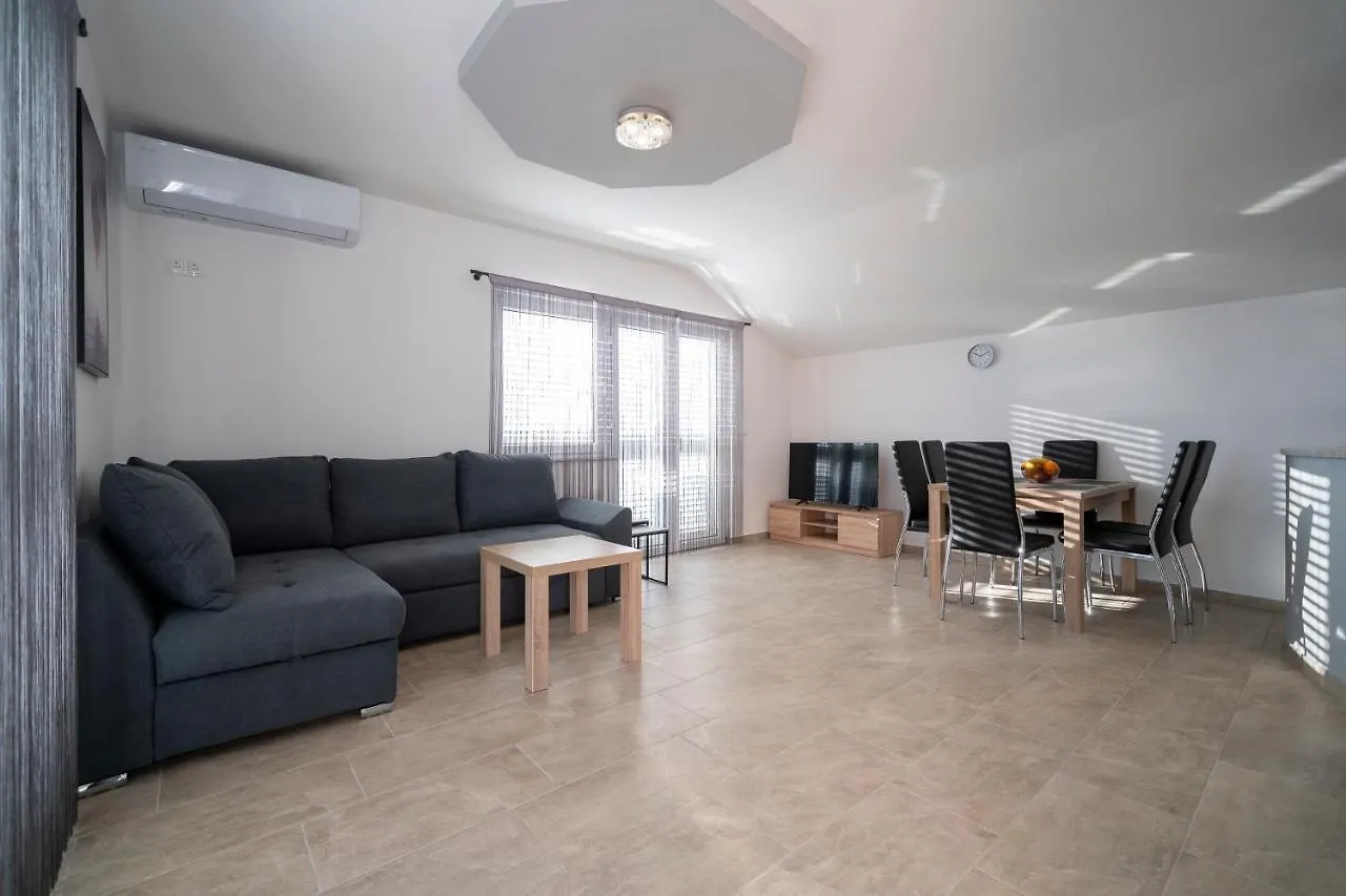 Apartmani Juliana Gornji Karin