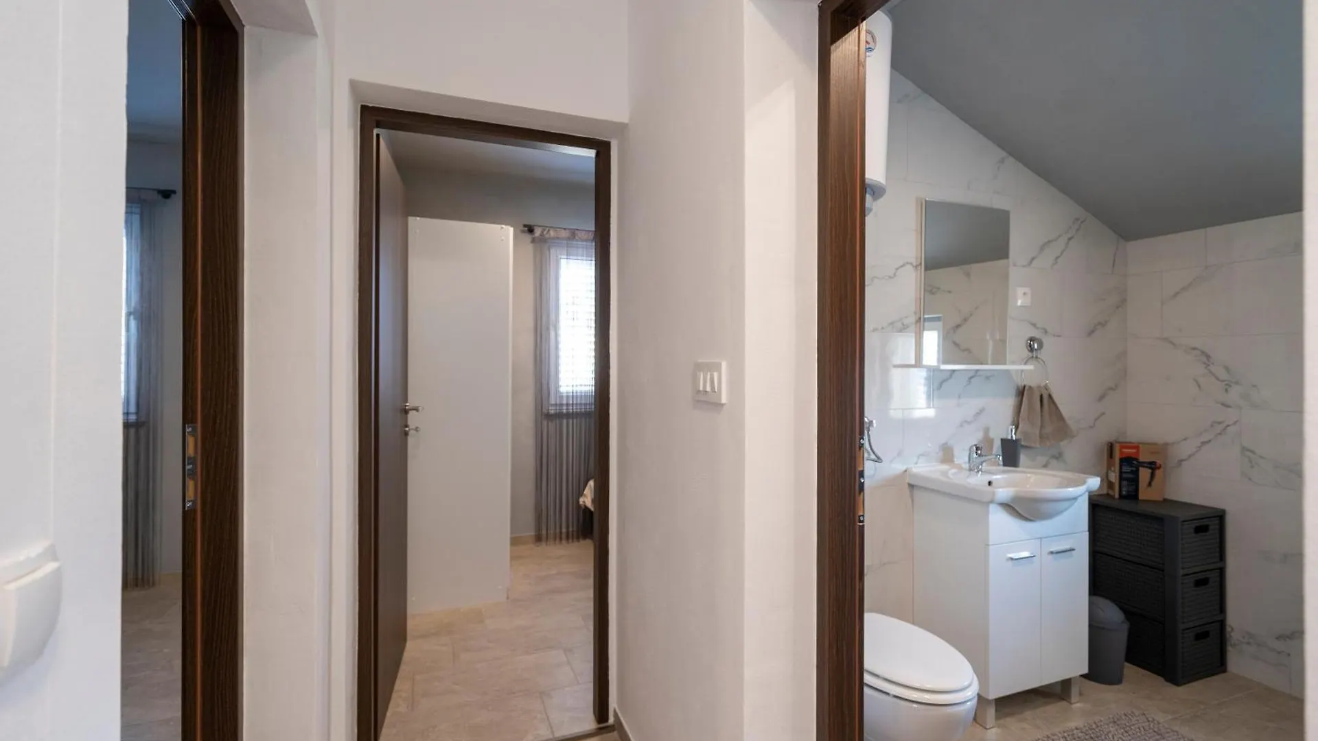Apartmani Juliana Gornji Karin Croatia
