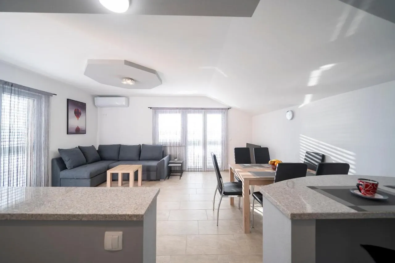 Apartmani Juliana Gornji Karin